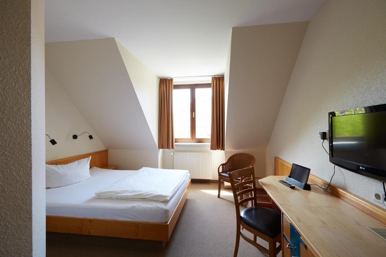 Hotel Garni "Zum Eichwerder" テンプリーン エクステリア 写真