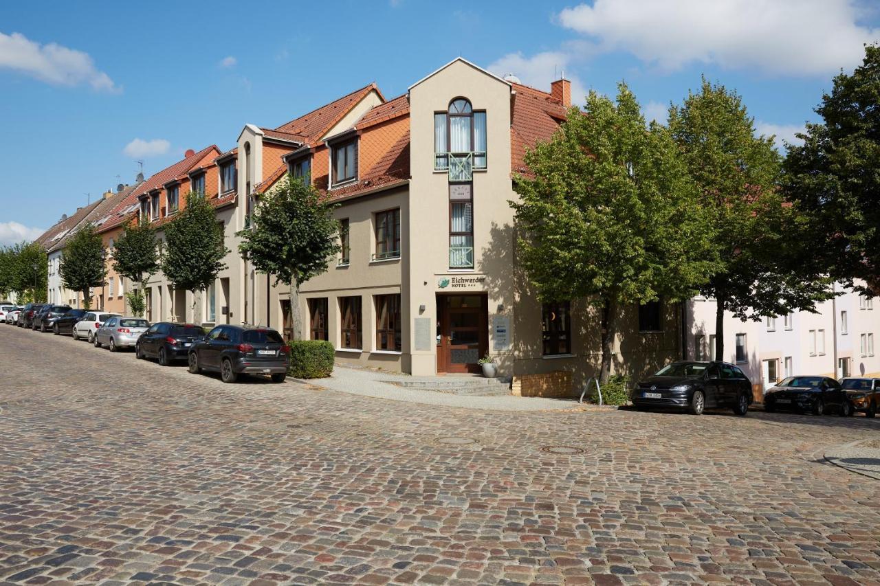 Hotel Garni "Zum Eichwerder" テンプリーン エクステリア 写真