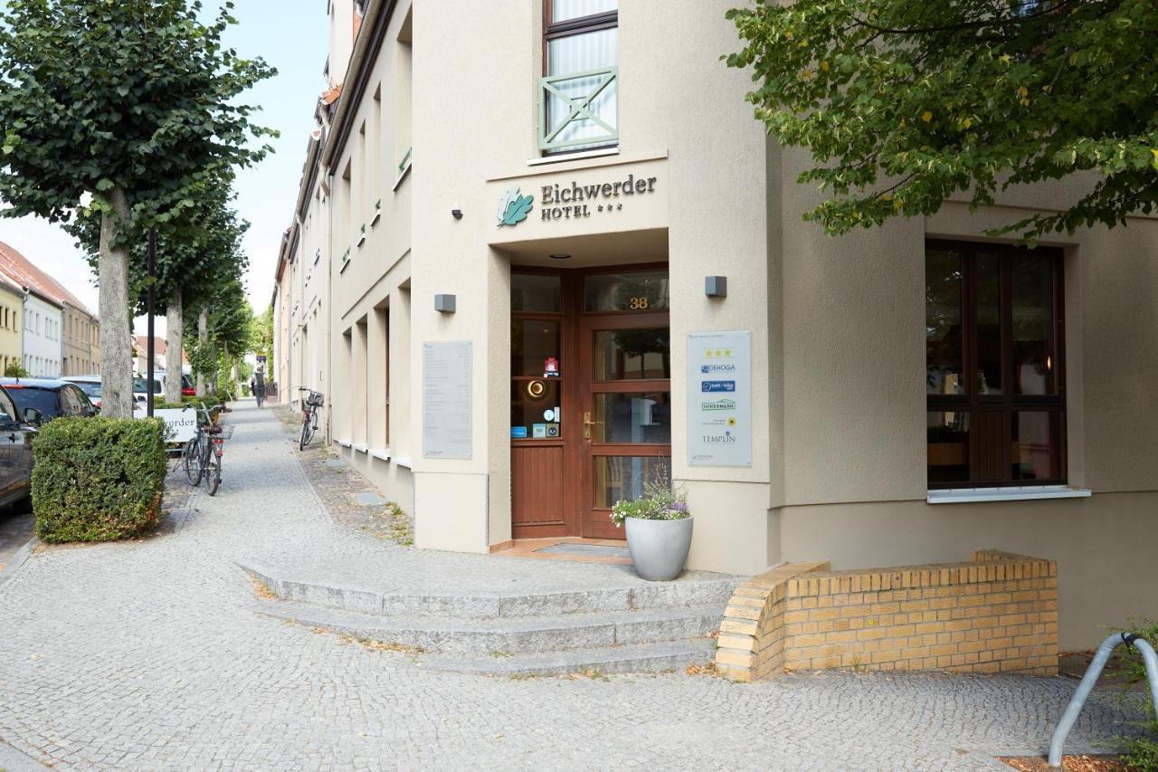 Hotel Garni "Zum Eichwerder" テンプリーン エクステリア 写真