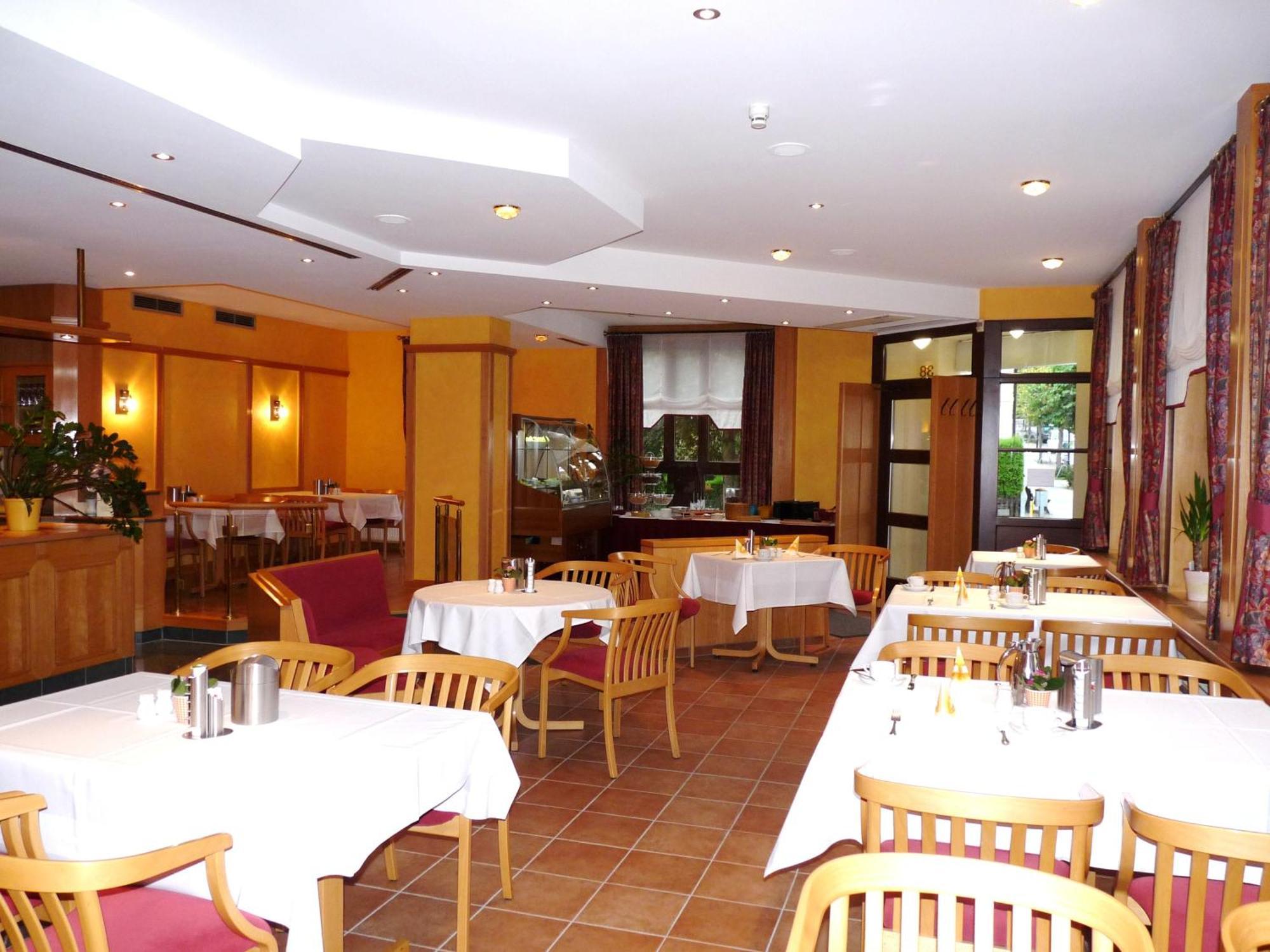 Hotel Garni "Zum Eichwerder" テンプリーン エクステリア 写真