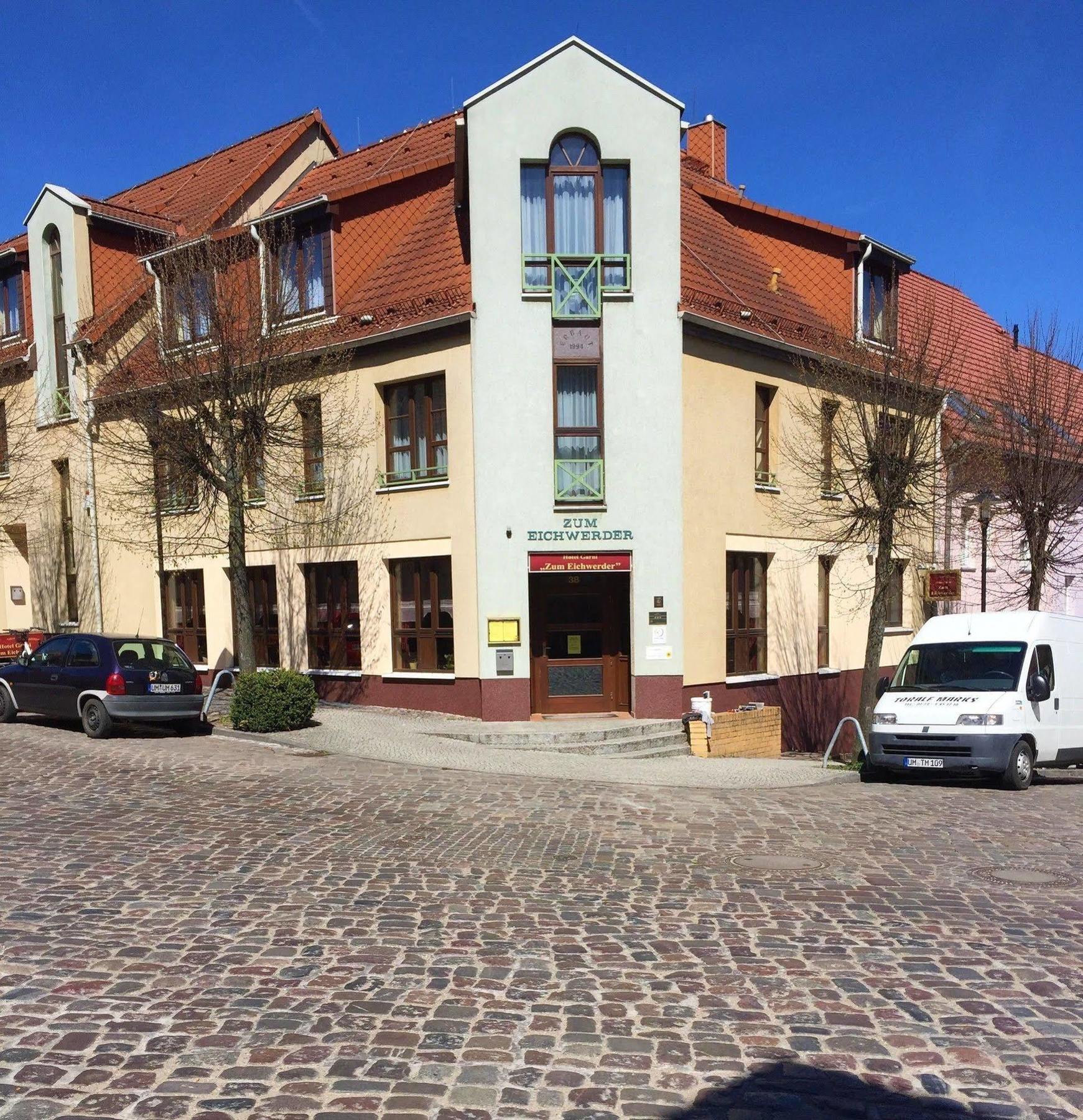Hotel Garni "Zum Eichwerder" テンプリーン エクステリア 写真