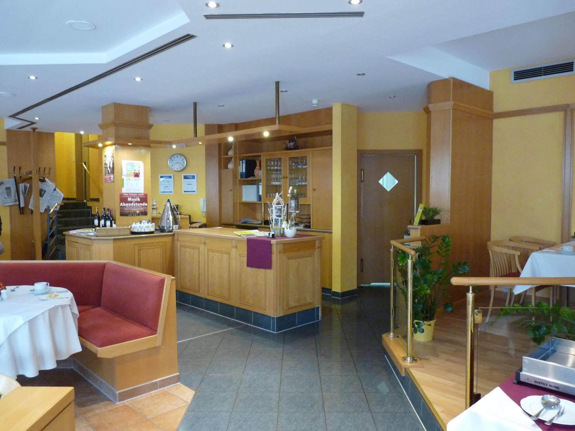 Hotel Garni "Zum Eichwerder" テンプリーン エクステリア 写真