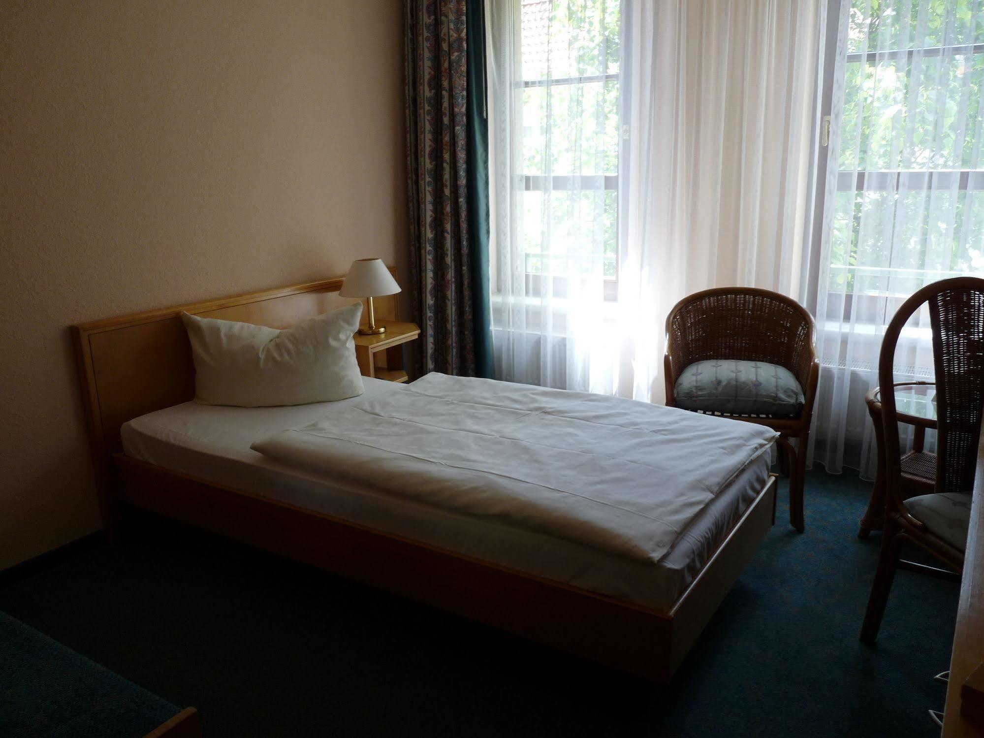 Hotel Garni "Zum Eichwerder" テンプリーン エクステリア 写真