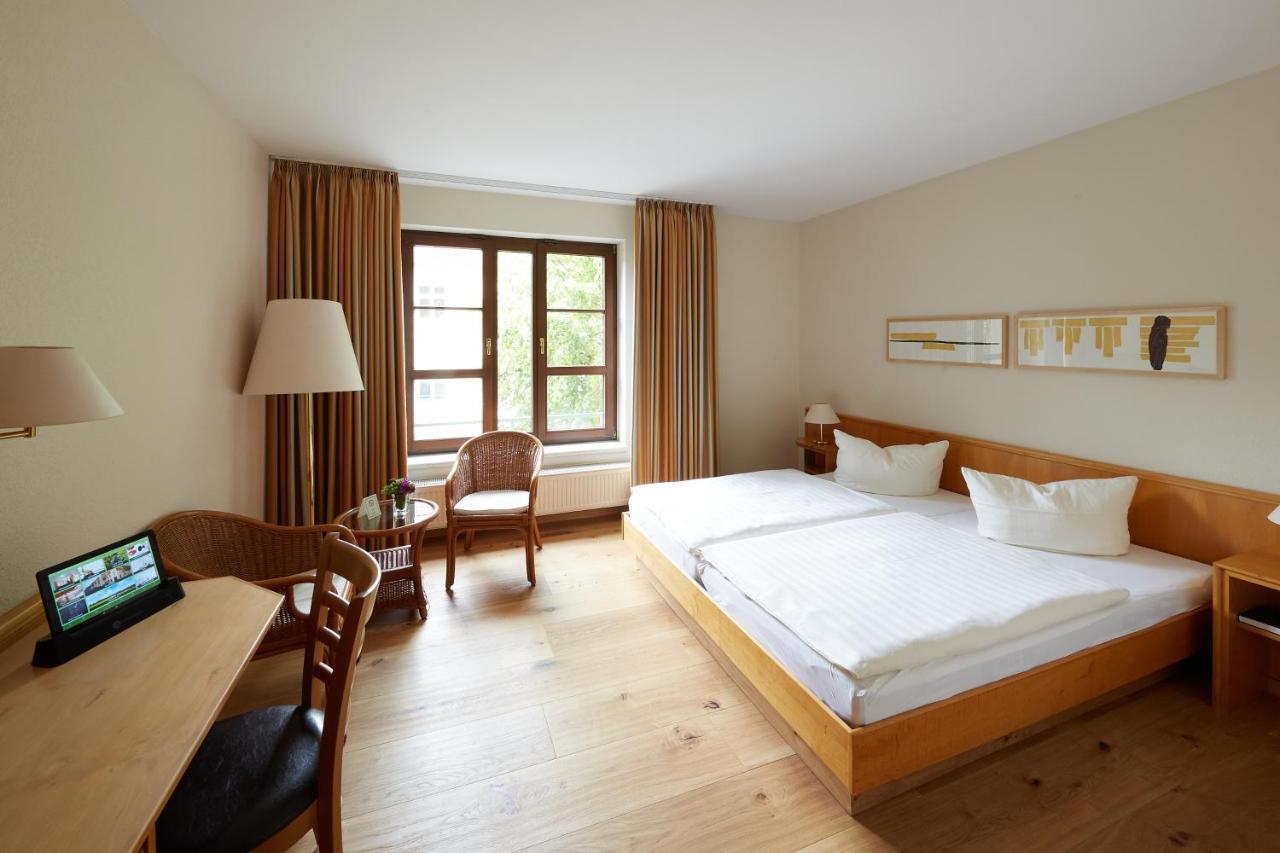 Hotel Garni "Zum Eichwerder" テンプリーン エクステリア 写真