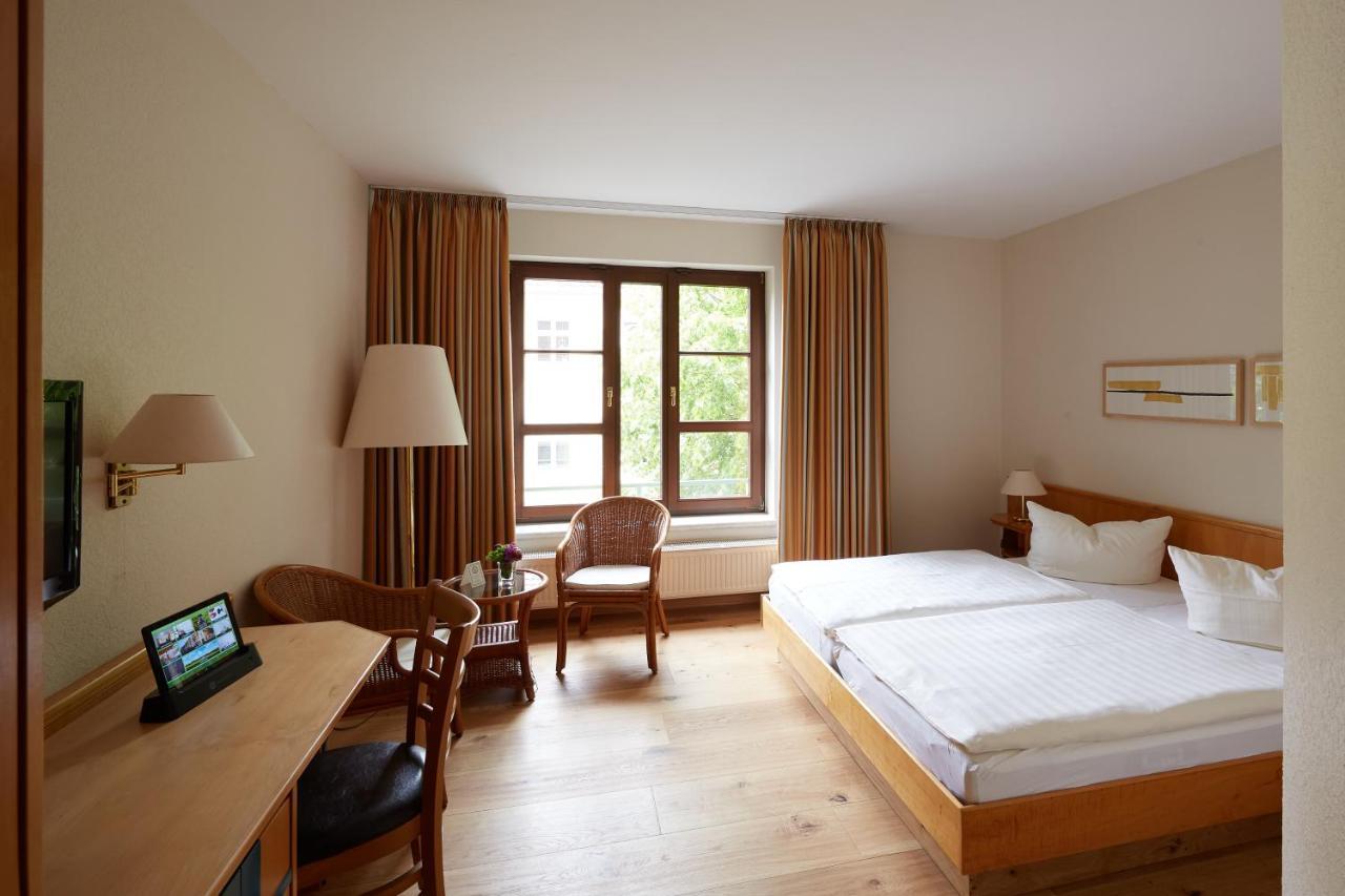 Hotel Garni "Zum Eichwerder" テンプリーン エクステリア 写真