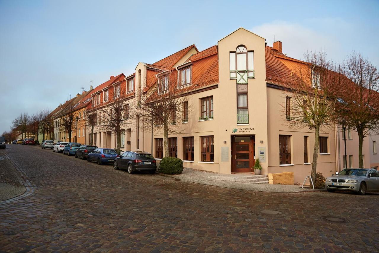 Hotel Garni "Zum Eichwerder" テンプリーン エクステリア 写真